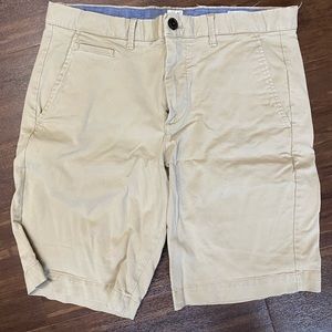 GAP Men’s 10 inch shorts size 31